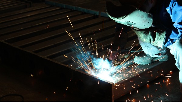 如何有效预防不锈钢焊接变形？